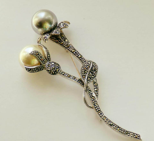 Flower Silver Brooch with Majorica Pearls - AnArt