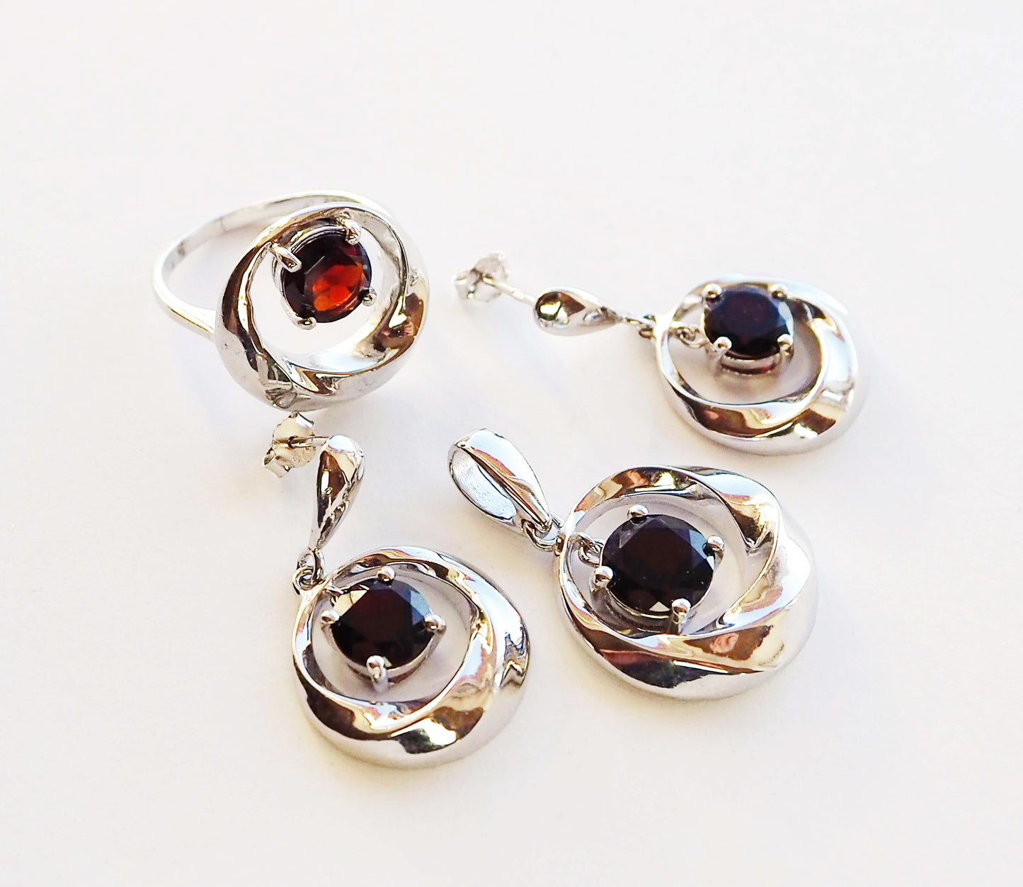 Silver Earrings with Garnets