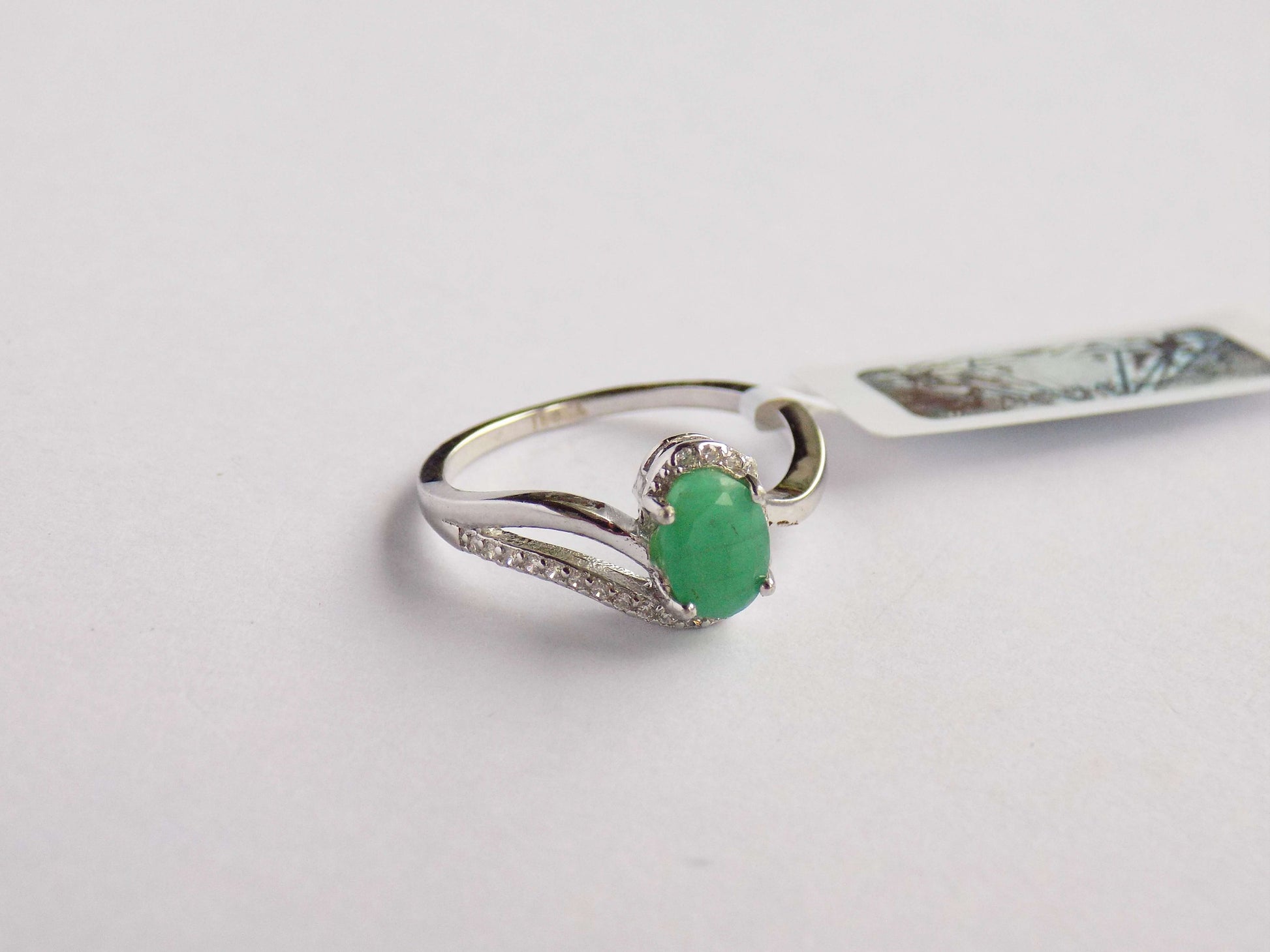 Silver Ring with Emerald and Zircons - AnArt