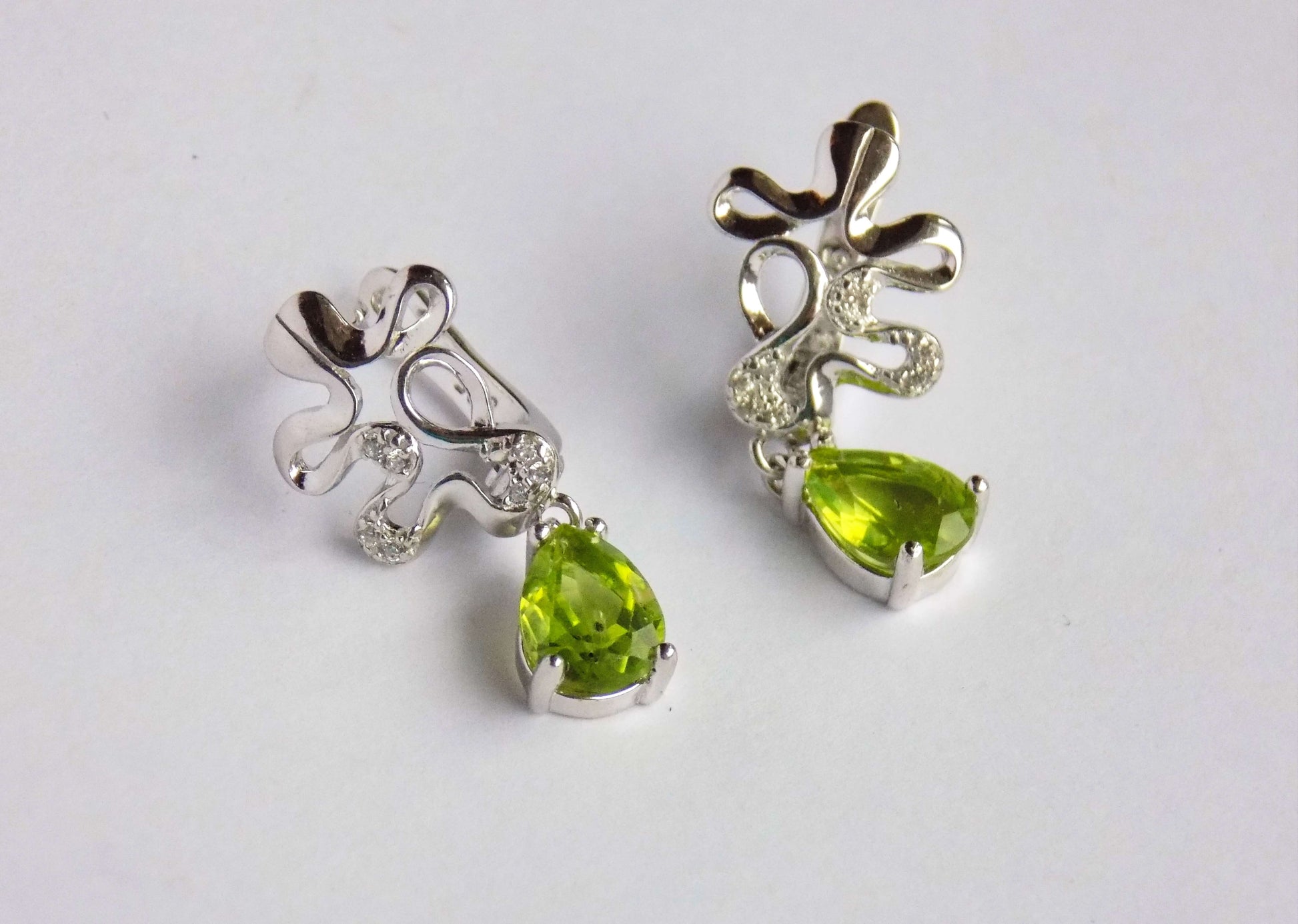 Silver Earrings with Peridots and Zircons - AnArt