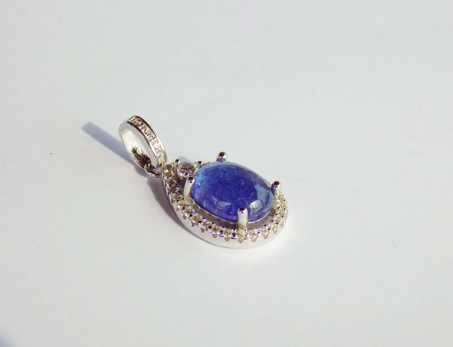 Silver Pendant with Tanzanite and Zircons