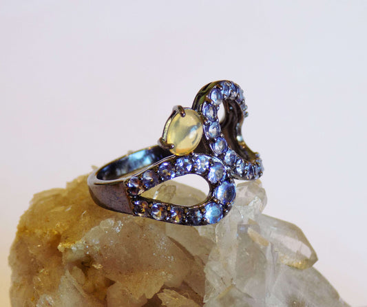 Silver Ring with Tanzanites and Ethiopian Opal