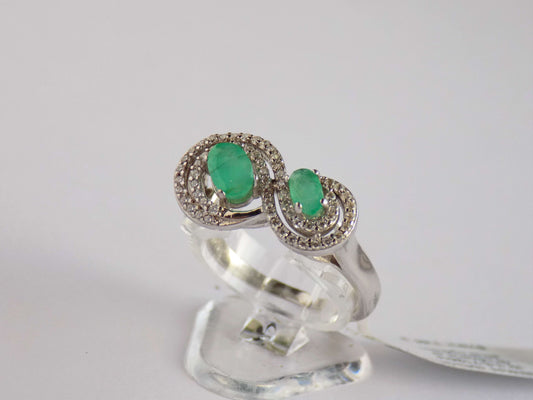 Silver Ring with Emerald and Zircons - AnArt