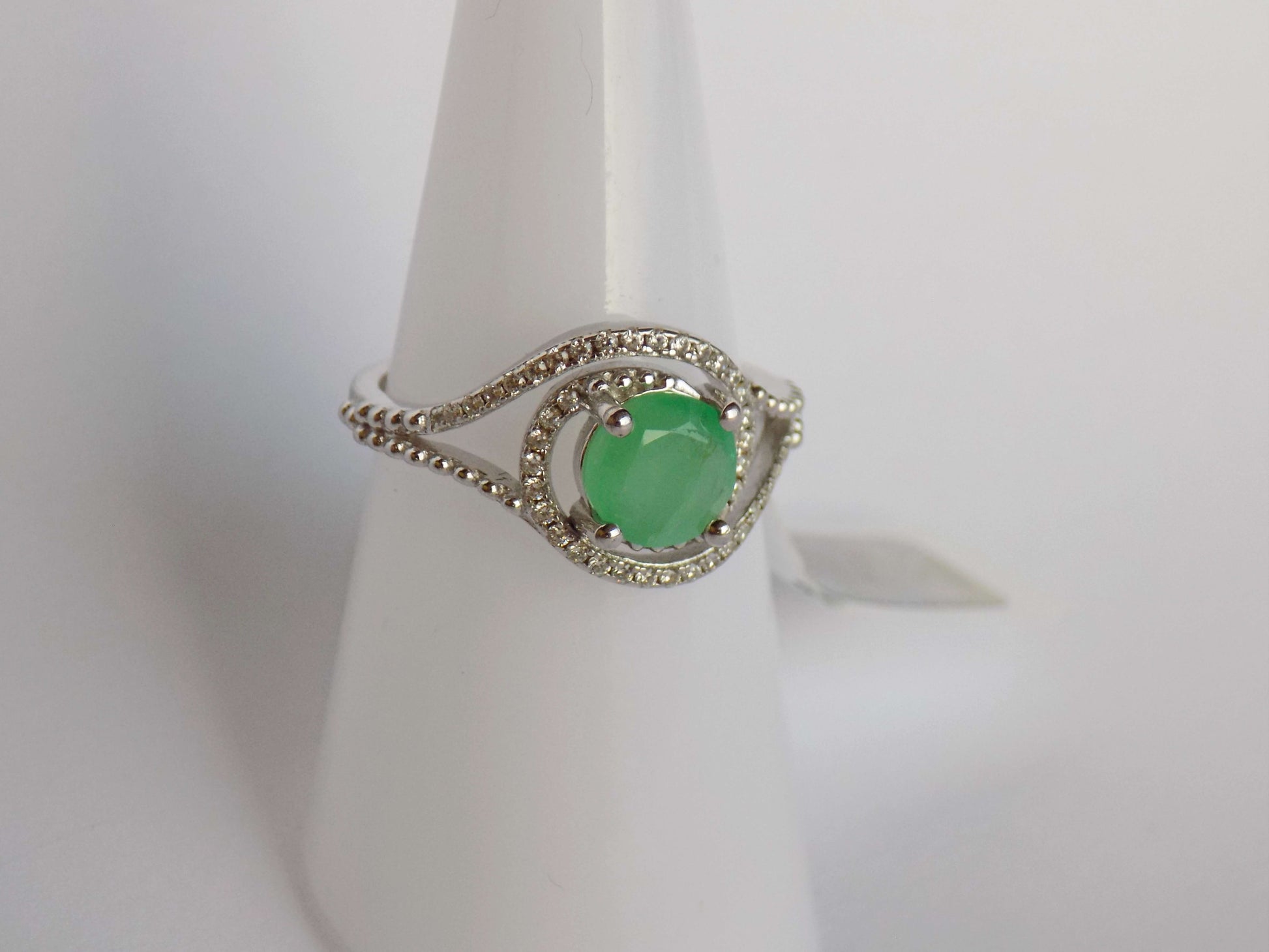 Silver Ring with Emerald and Zircons - AnArt