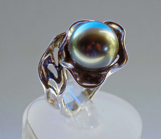 Silver Ring with Black Sea Pearl