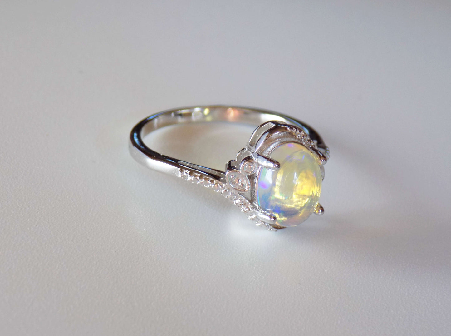 Silver Ring with Ethiopian Opal - AnArt