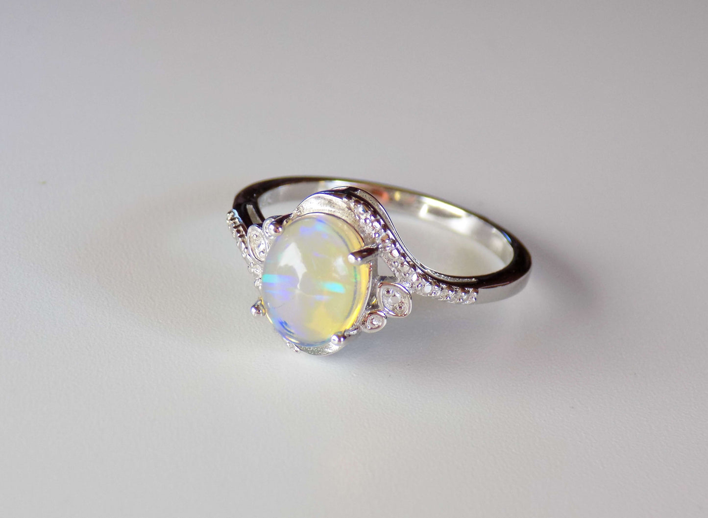 Silver Ring with Ethiopian Opal - AnArt