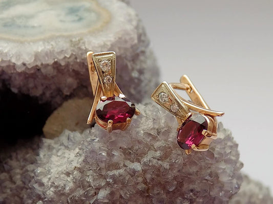 Red and White Gold Earrings with Rhodolite and Zircons - AnArt