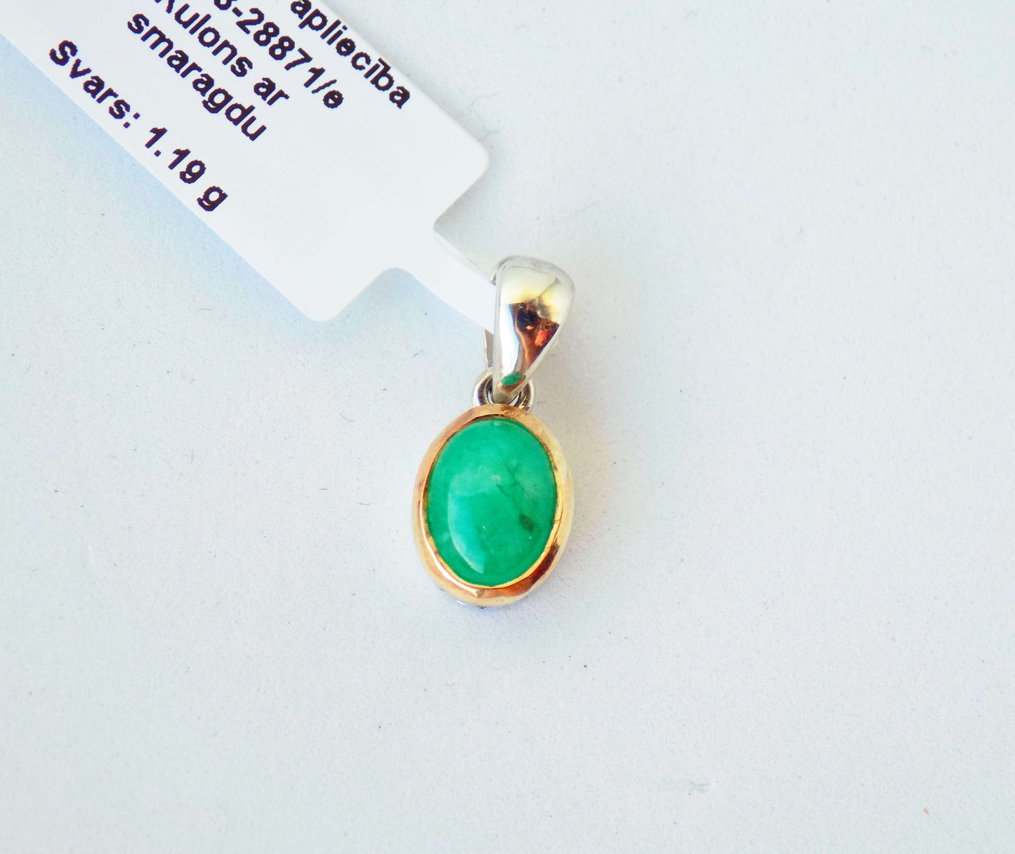 Silver Pendant with Emerald