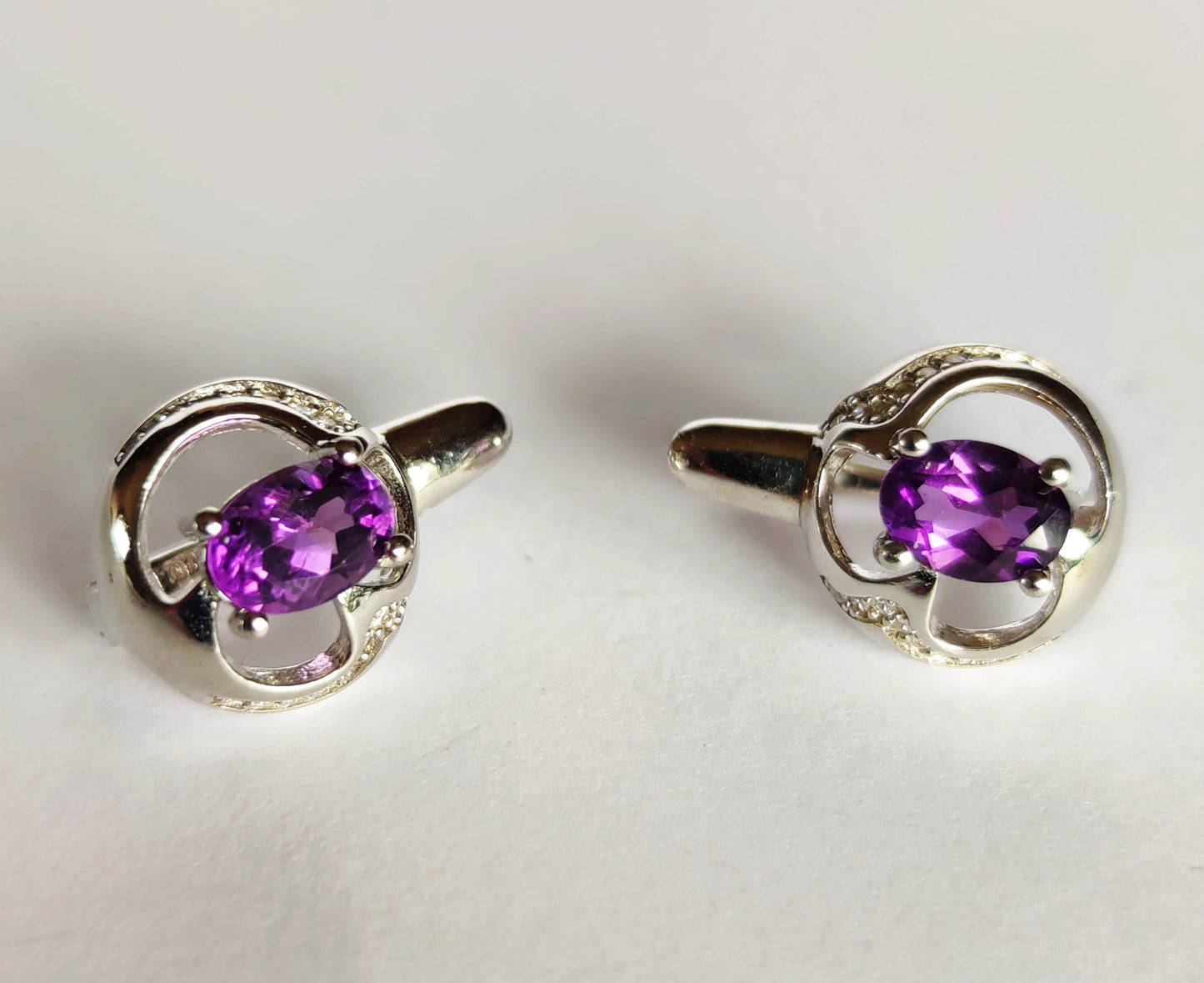 Silver Earrings with Amethysts and Zircons