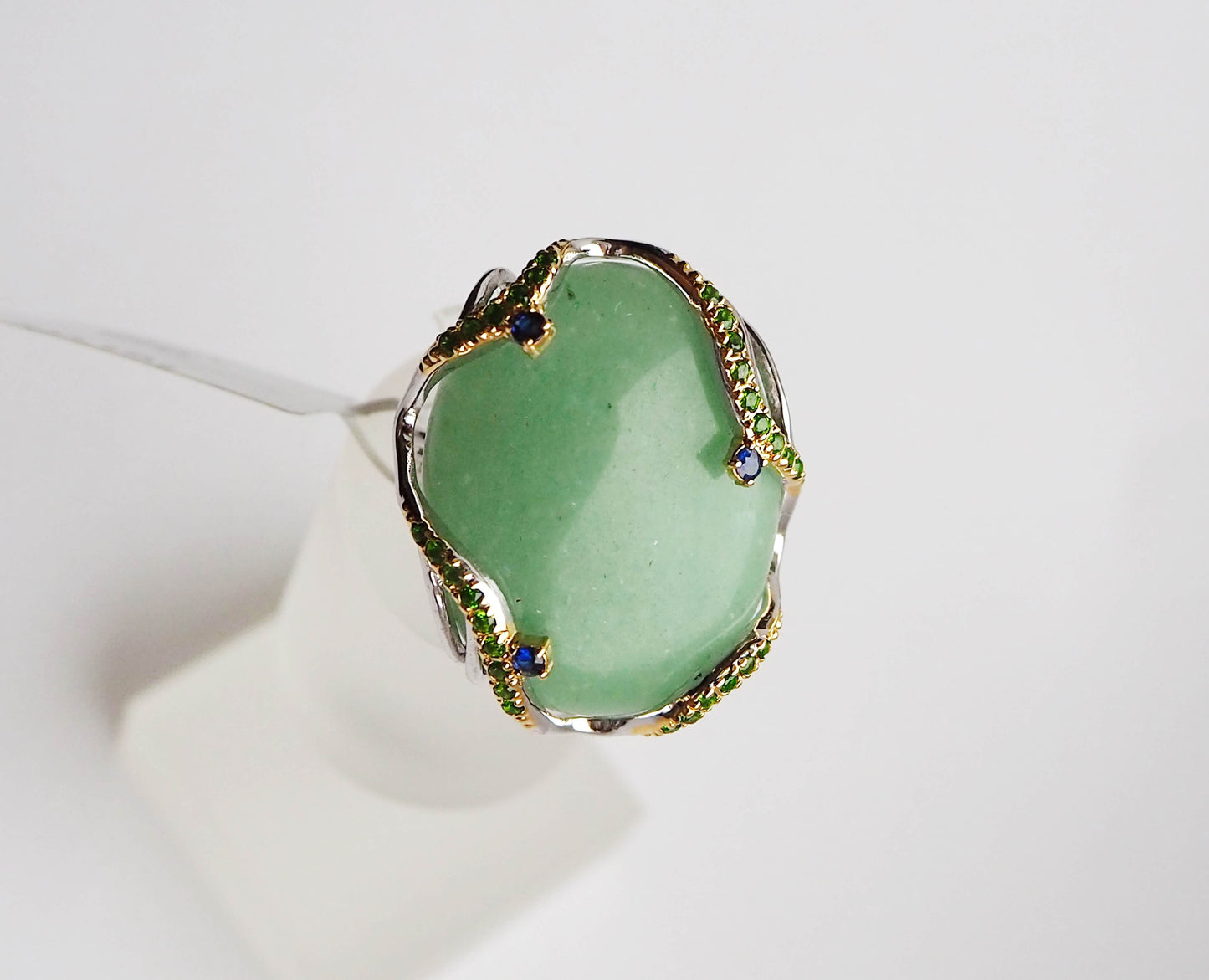 Silver Ring with Aventurine, Tsavorite Garnets and Blue Sapphies