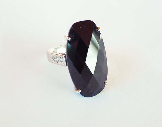 Silver Ring with Onyx and Zircons